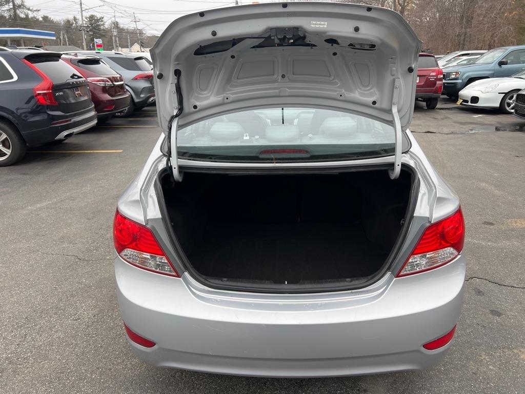 Hyundai Accent  2013