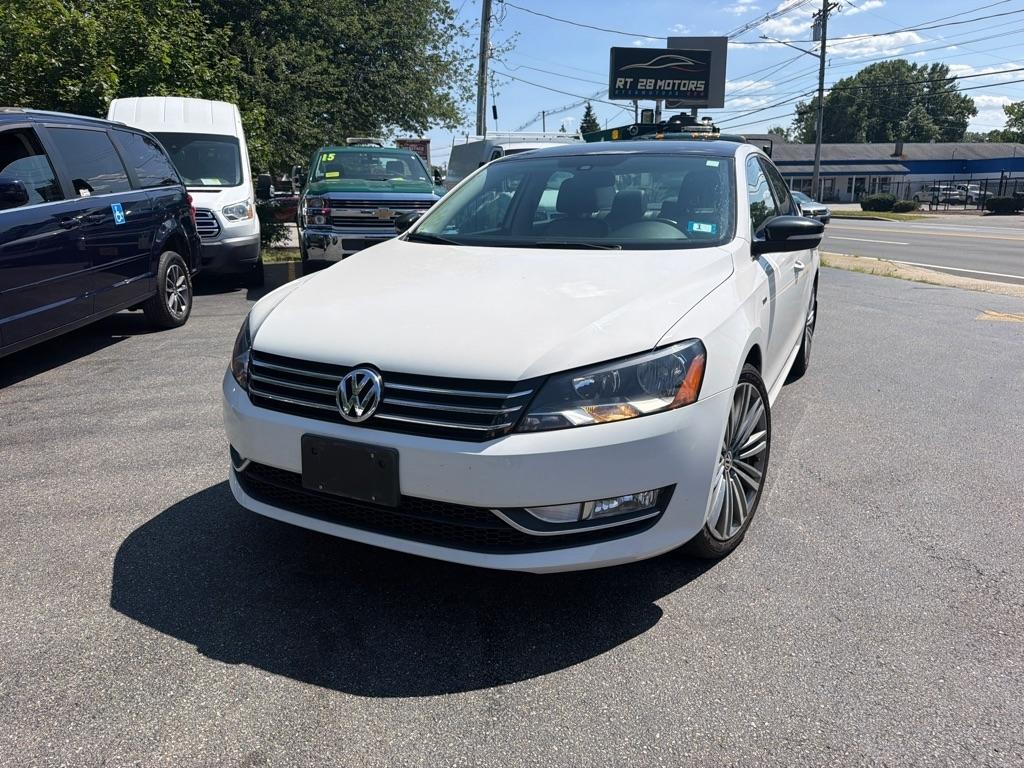2015 Volkswagen Passat SE