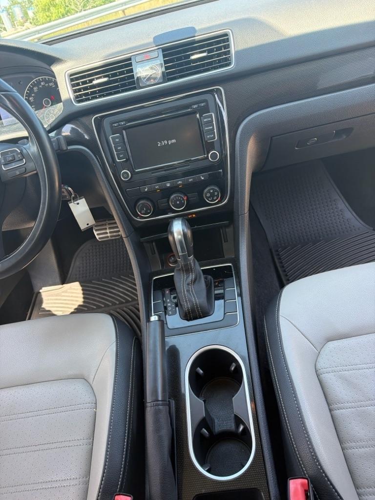 Volkswagen Passat  2015