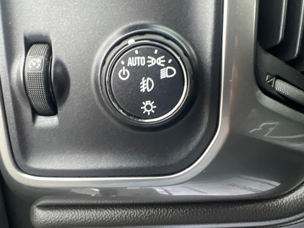 Chevrolet Silverado 1500  2018