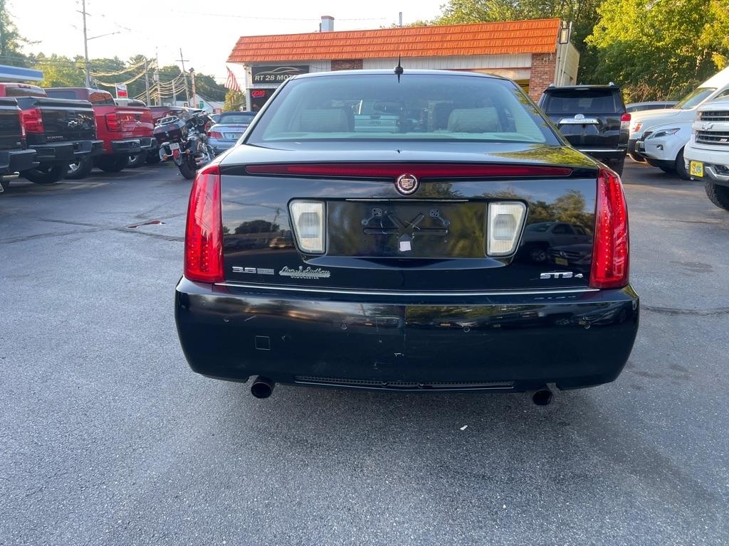 Cadillac STS  2008