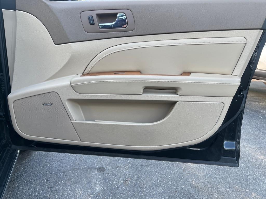 Cadillac STS  2008
