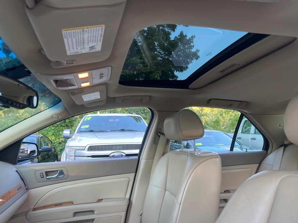 Cadillac STS  2008
