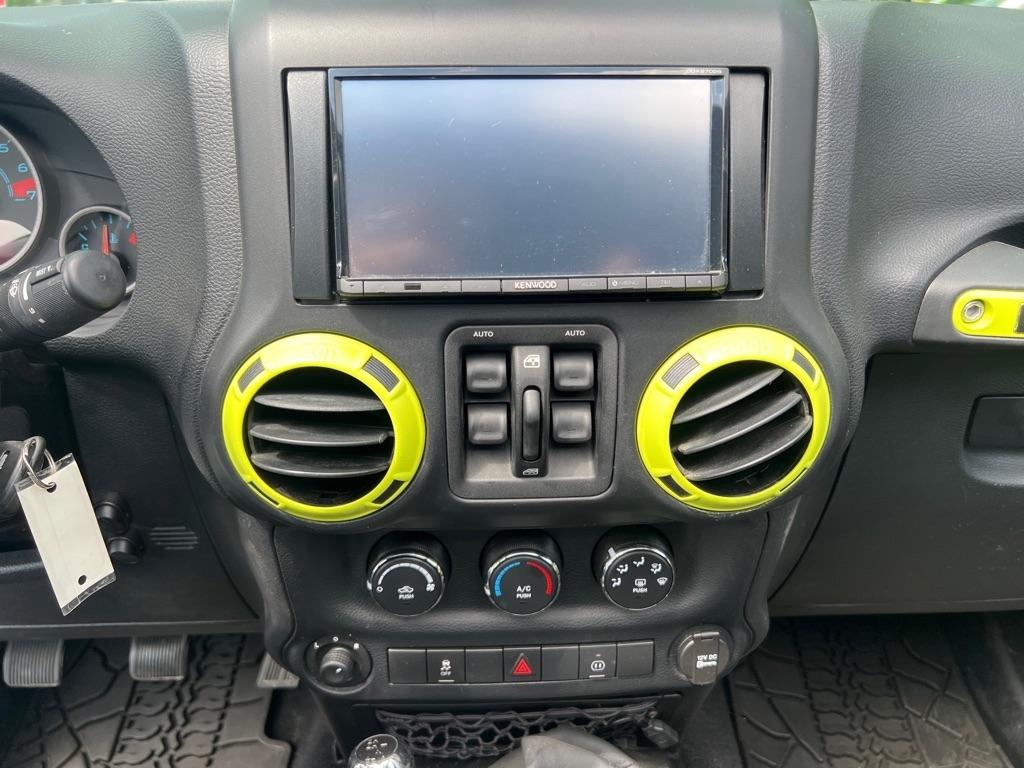 Jeep Wrangler Unlimited  2012