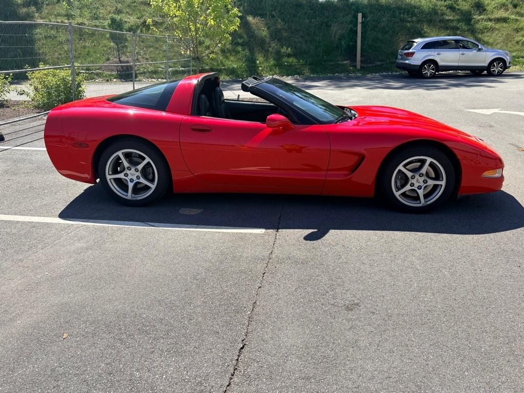 Chevrolet Corvette  2000