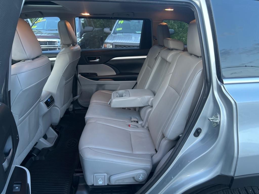 Toyota Highlander  2018