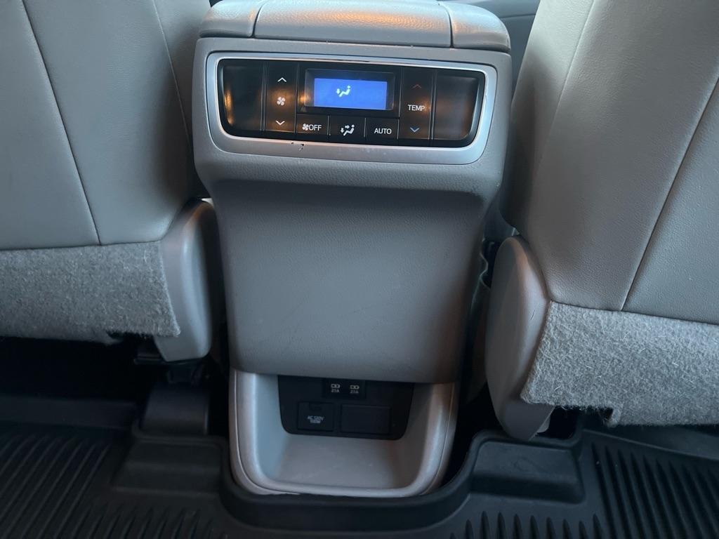 Toyota Highlander  2018