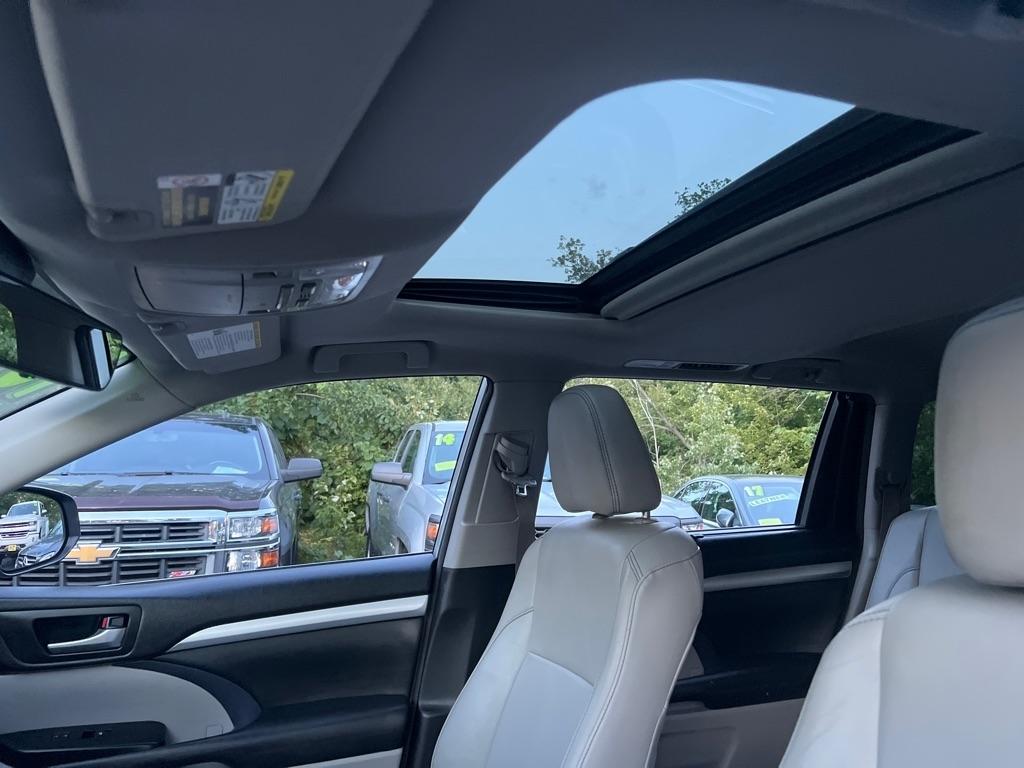 Toyota Highlander  2018