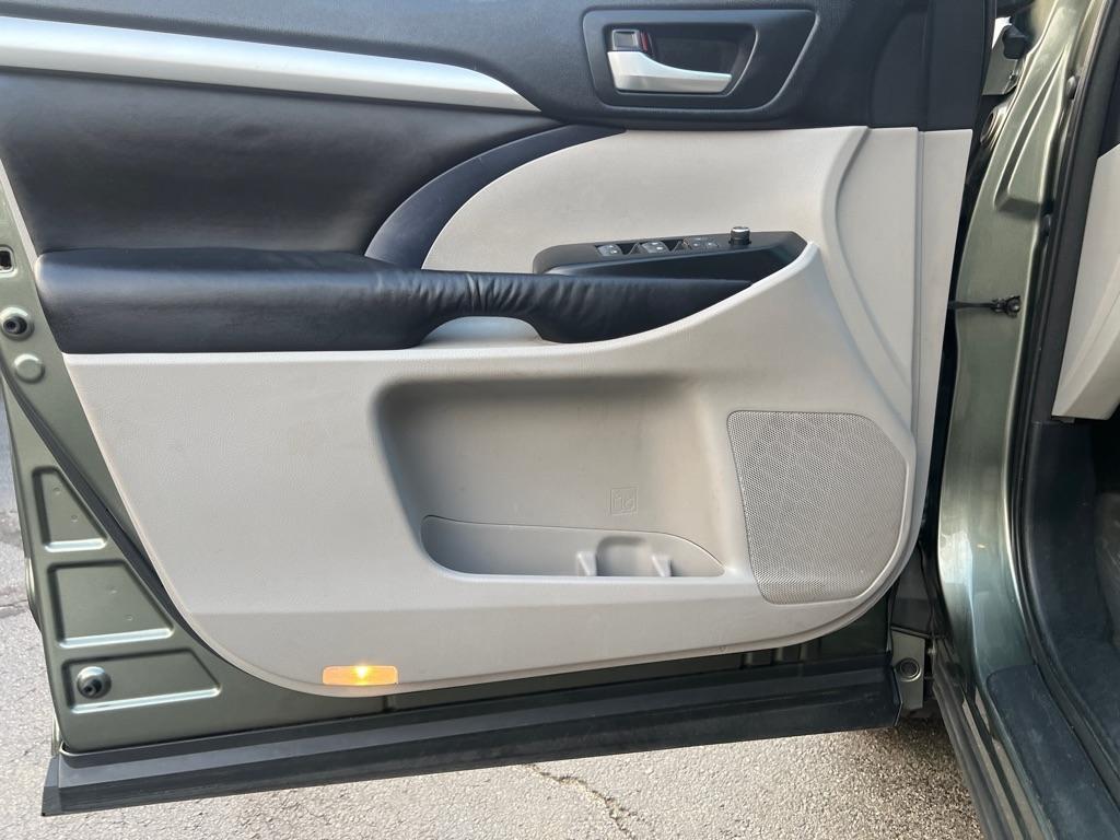 Toyota Highlander  2016