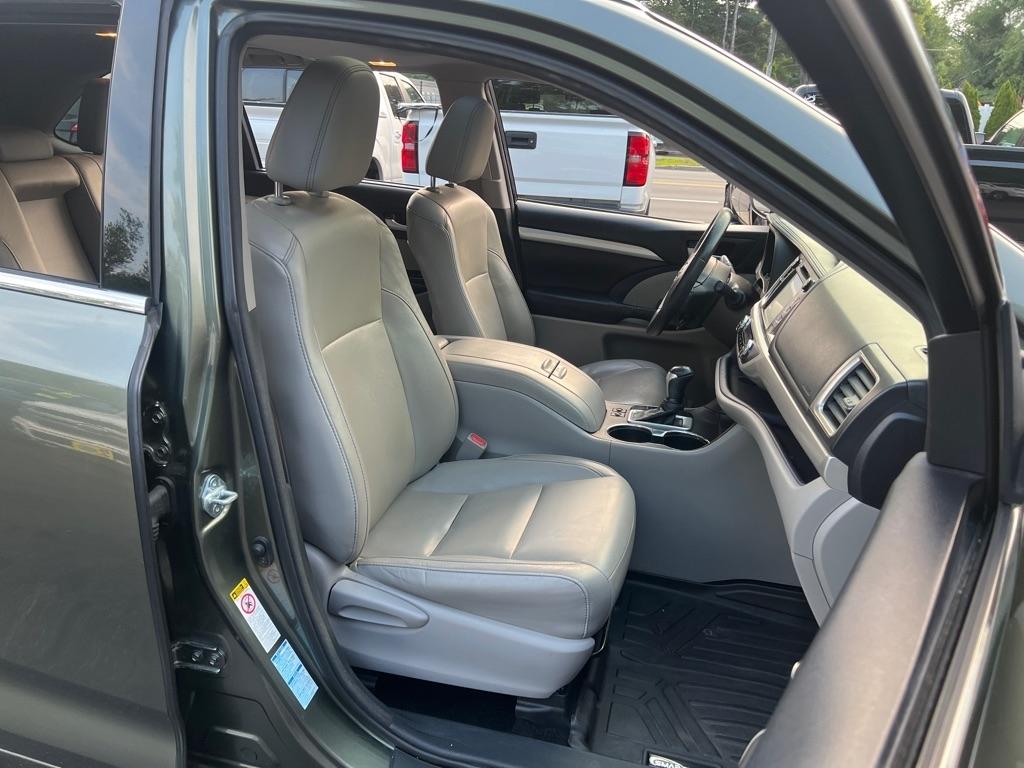 Toyota Highlander  2016