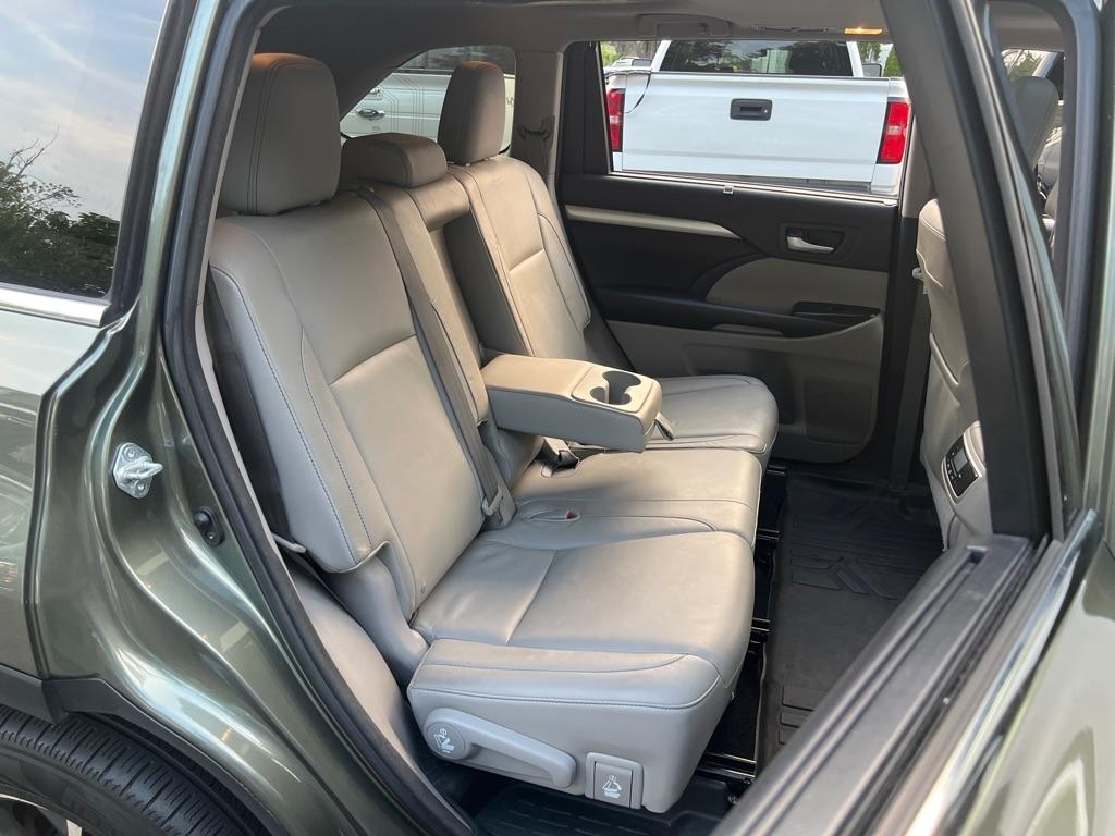 Toyota Highlander  2016