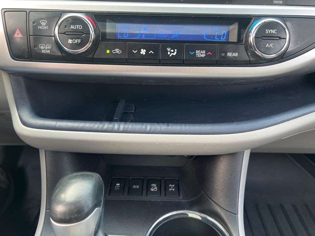 Toyota Highlander  2016