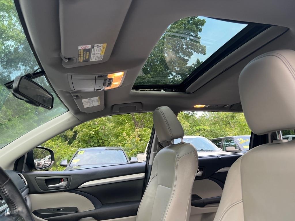 Toyota Highlander  2016