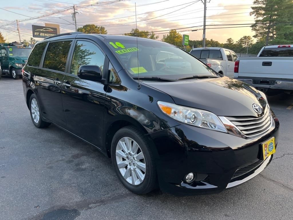 Toyota Sienna  2014