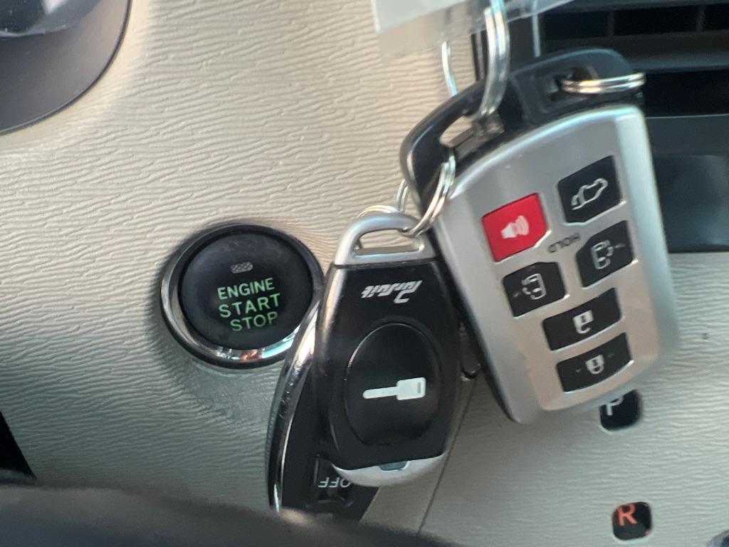 Toyota Sienna  2014