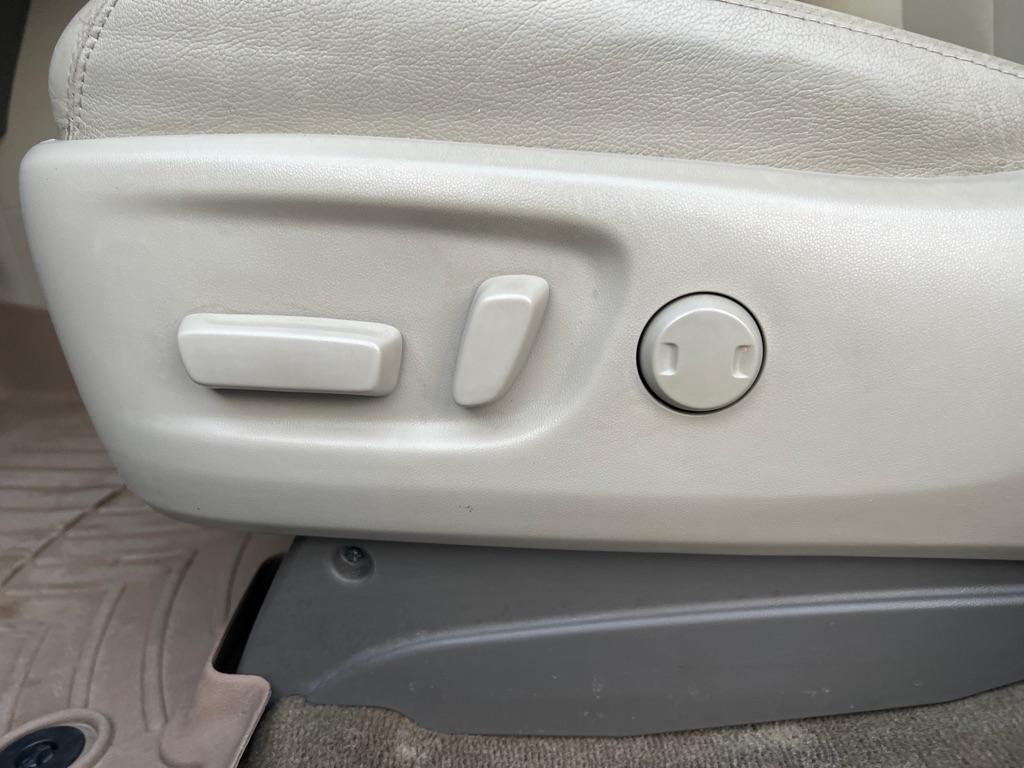 Toyota Sienna  2014