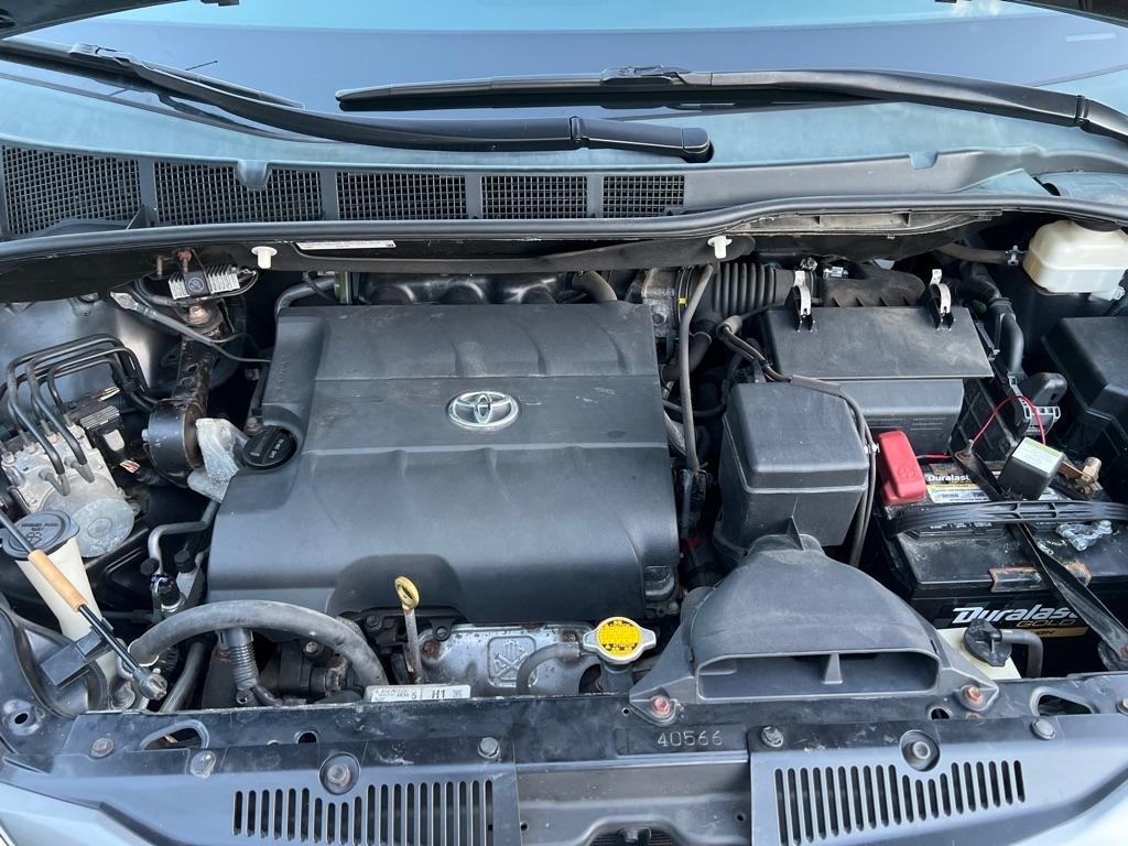 Toyota Sienna  2014