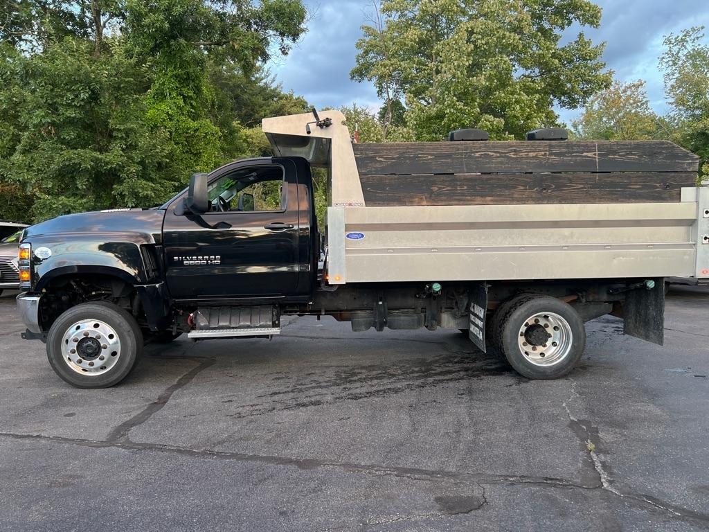 Chevrolet Silverado MD  2022