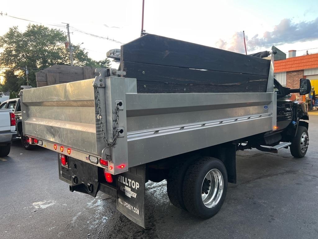 Chevrolet Silverado MD  2022
