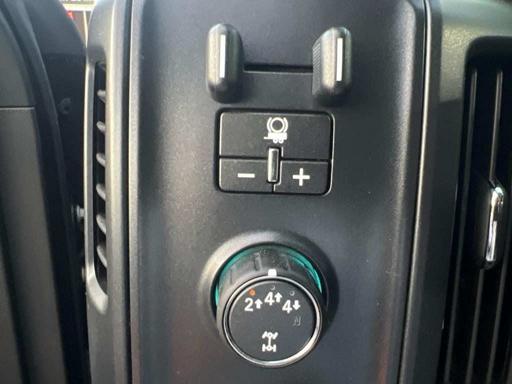 Chevrolet Silverado MD  2022
