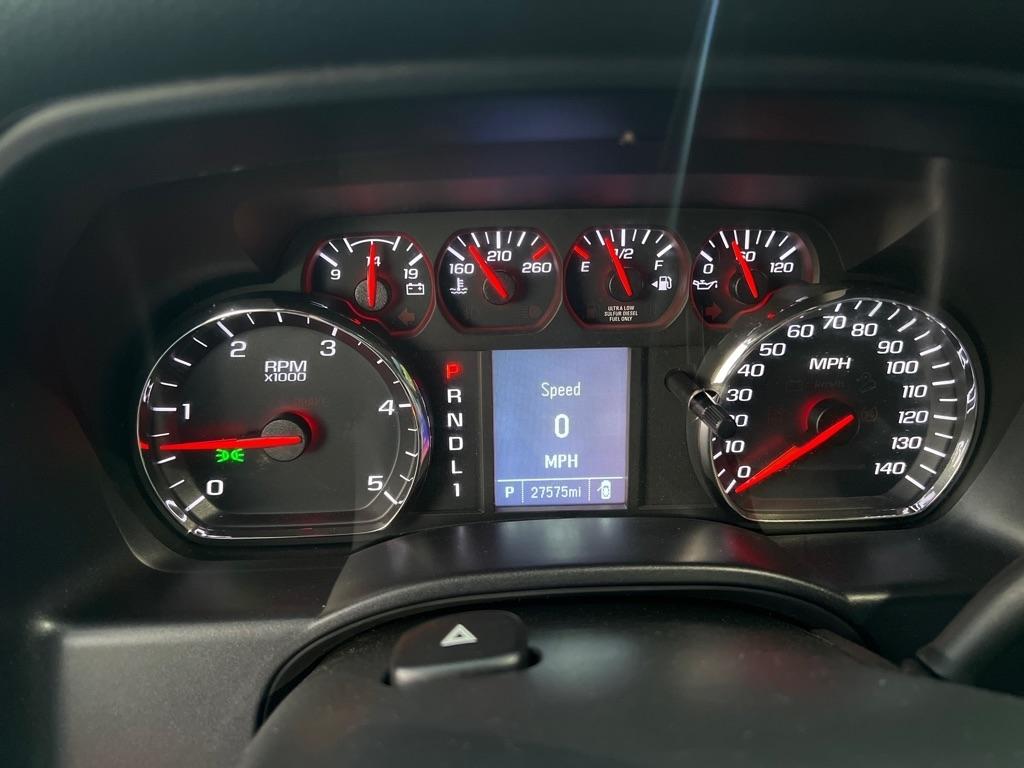 Chevrolet Silverado MD  2022