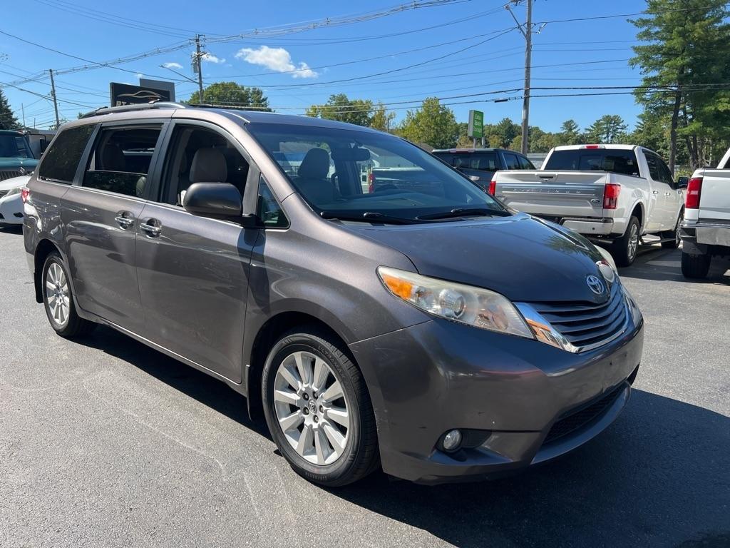 Toyota Sienna  2015