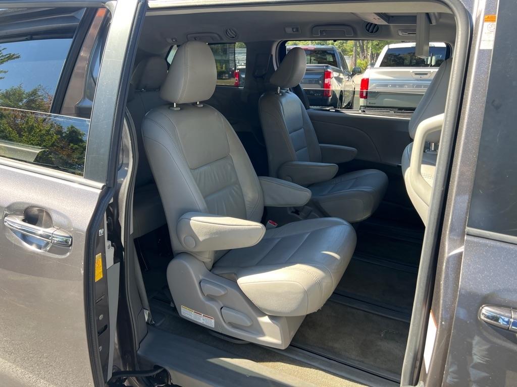Toyota Sienna  2015