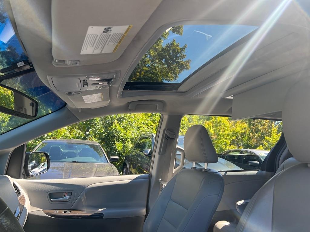 Toyota Sienna  2015