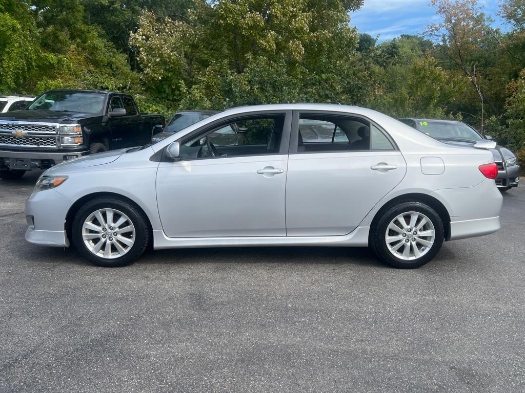 Toyota Corolla  2009
