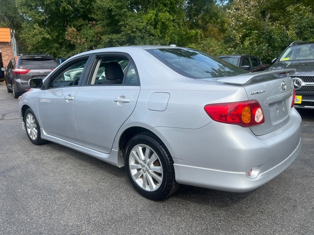 Toyota Corolla  2009