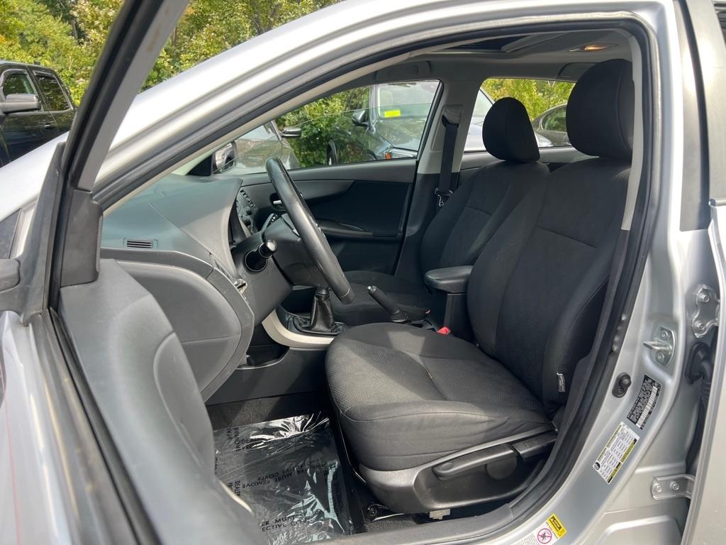 Toyota Corolla  2009
