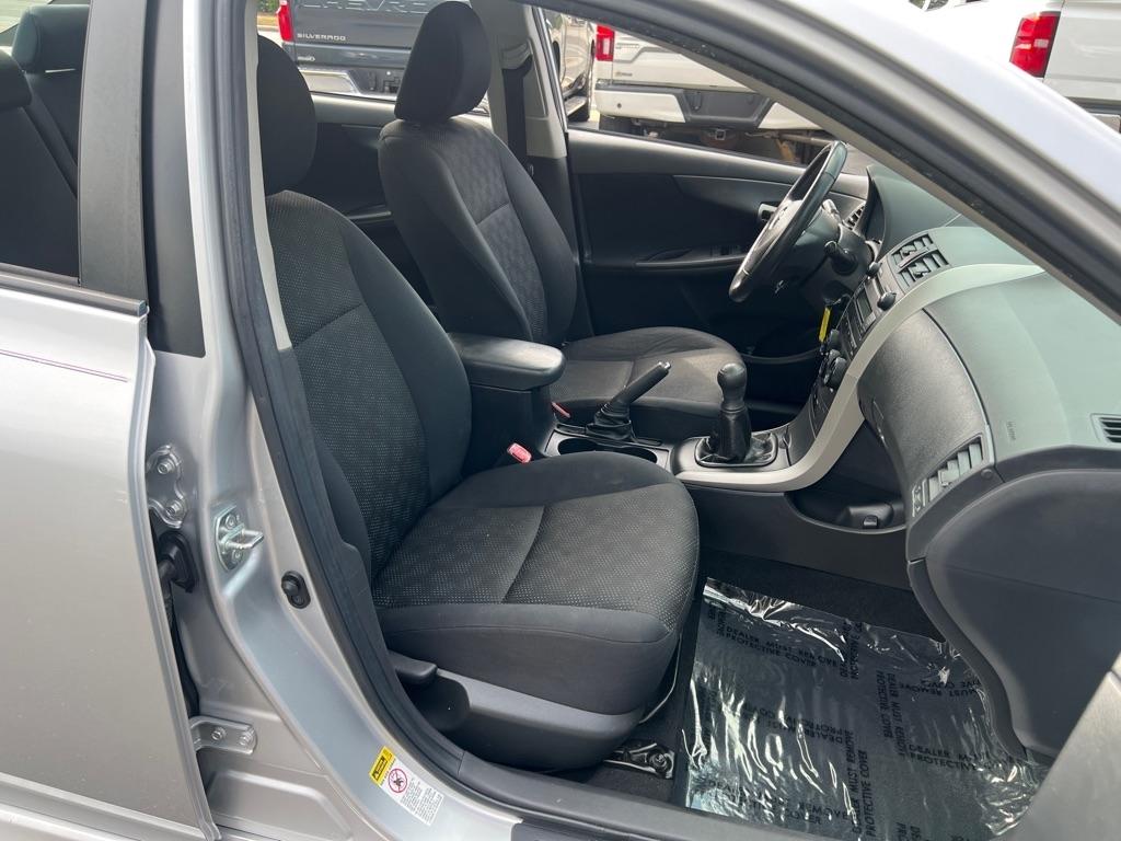 Toyota Corolla  2009