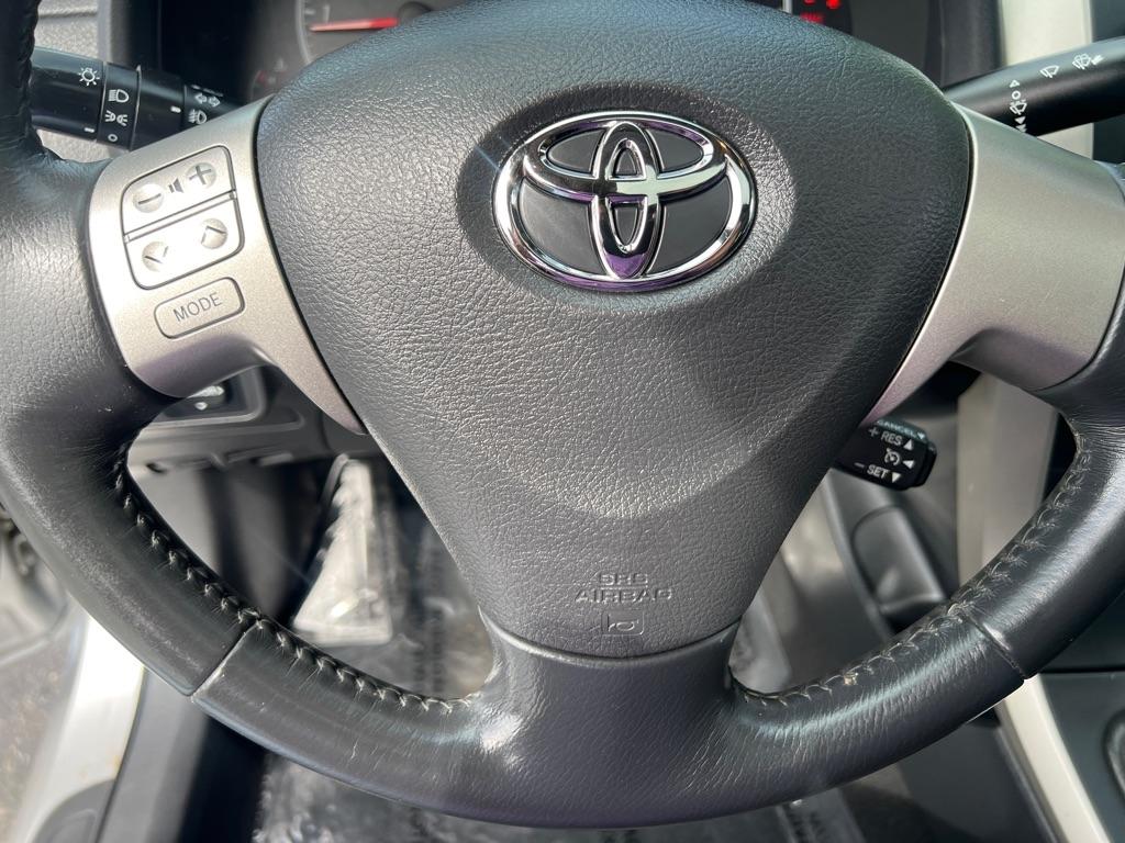 Toyota Corolla  2009