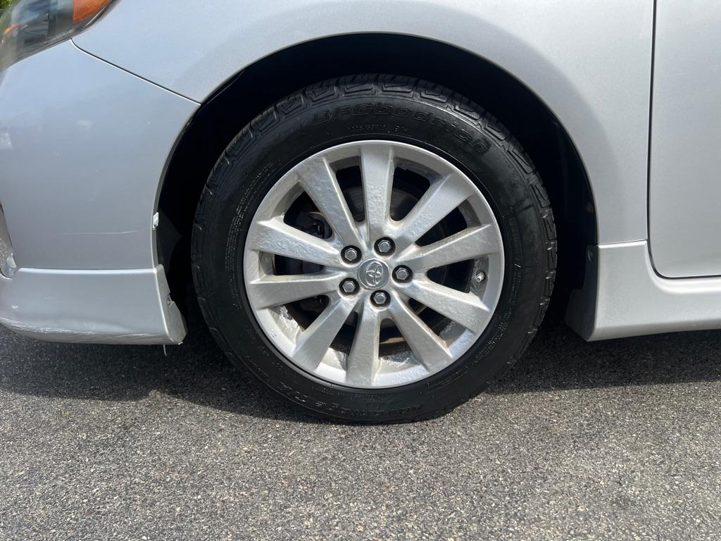 Toyota Corolla  2009