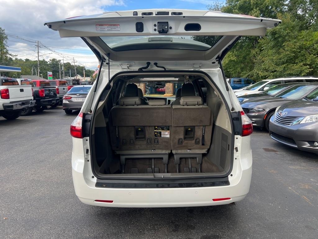 Toyota Sienna  2018