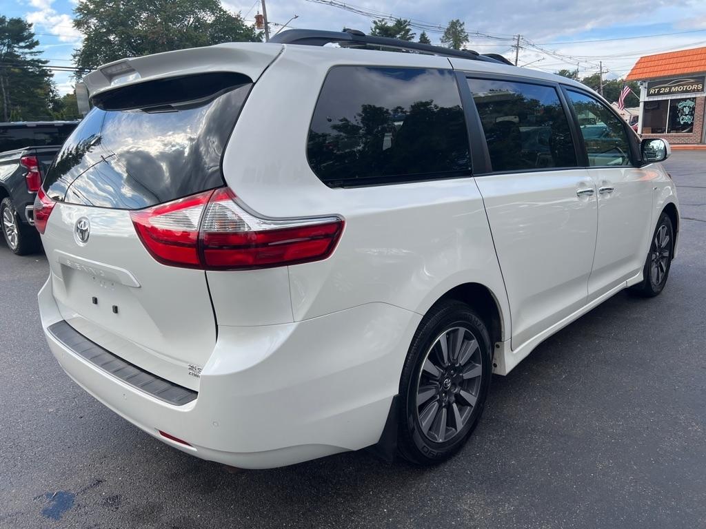 Toyota Sienna  2018