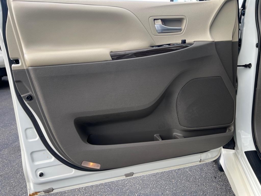 Toyota Sienna  2018