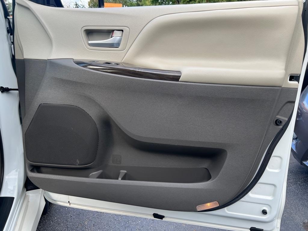 Toyota Sienna  2018