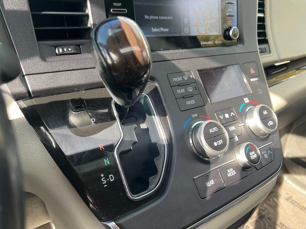 Toyota Sienna  2018