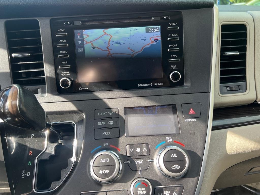 Toyota Sienna  2018