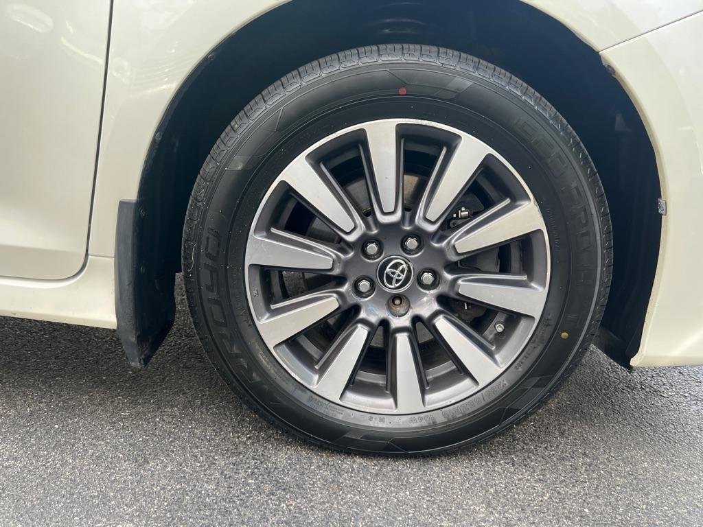 Toyota Sienna  2018