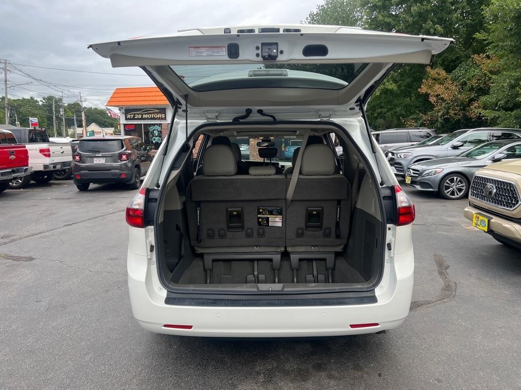 Toyota Sienna  2020