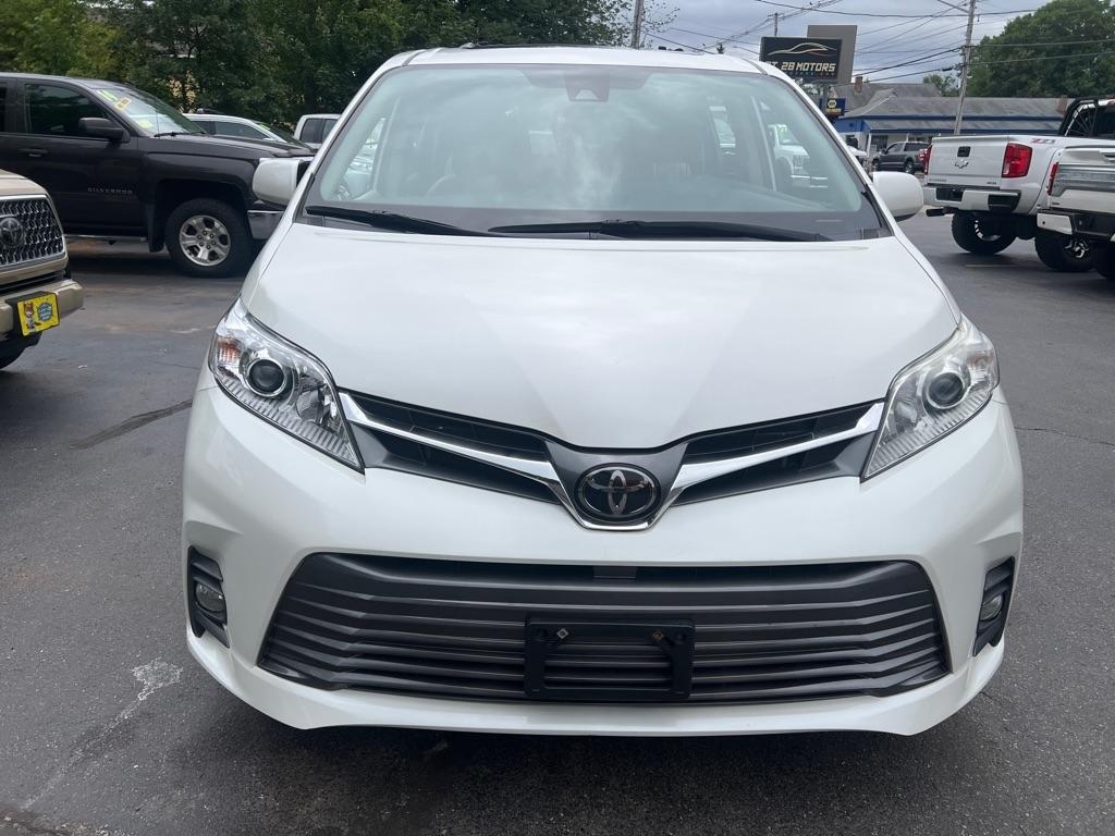 Toyota Sienna  2020