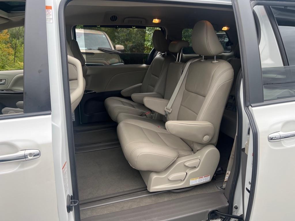 Toyota Sienna  2020