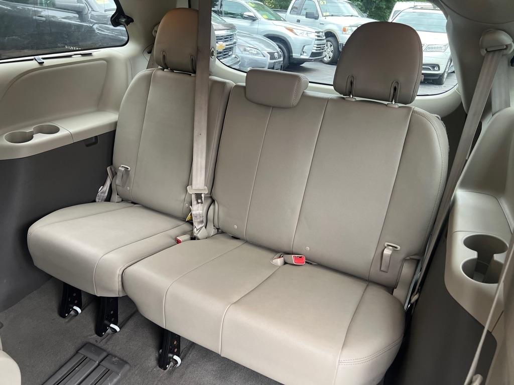 Toyota Sienna  2020