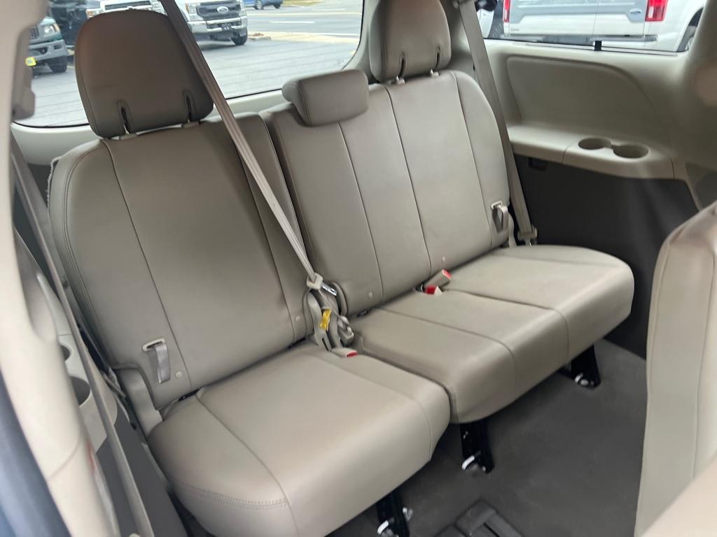 Toyota Sienna  2020