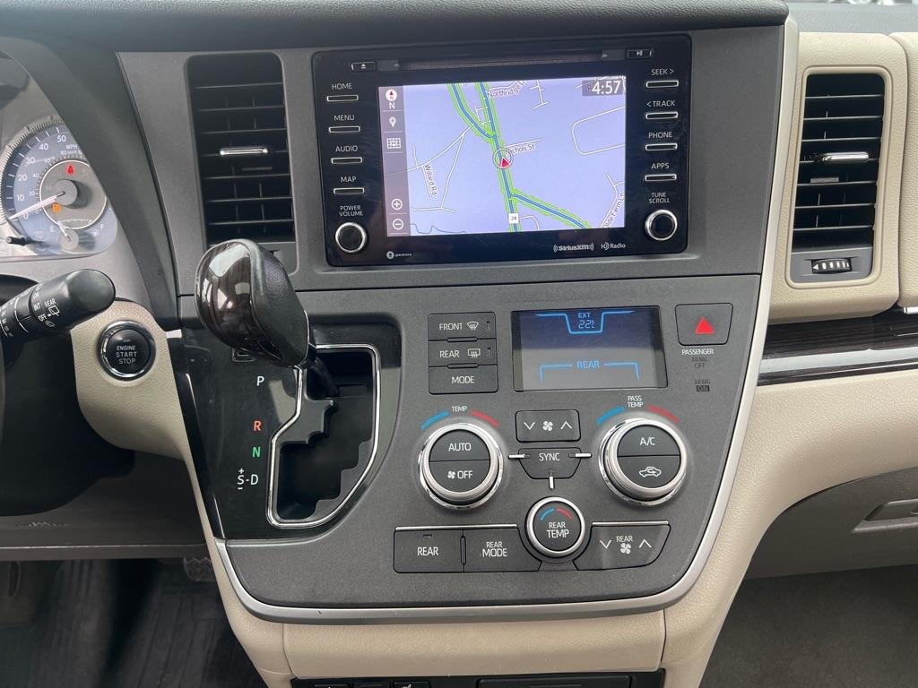 Toyota Sienna  2020