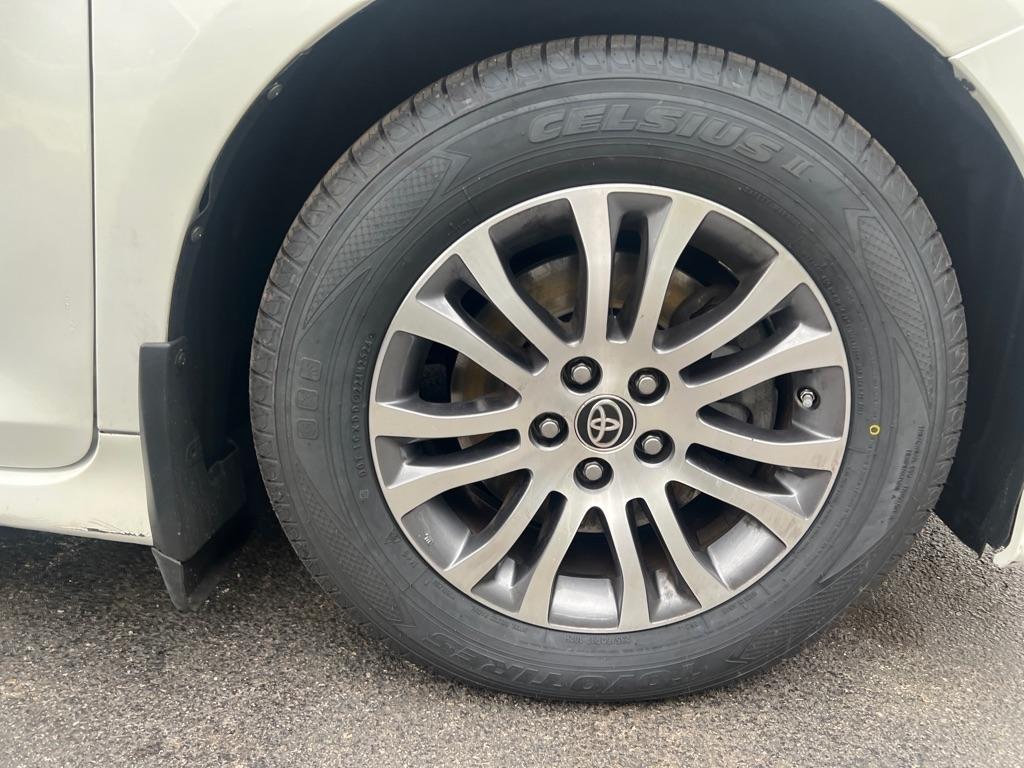 Toyota Sienna  2020