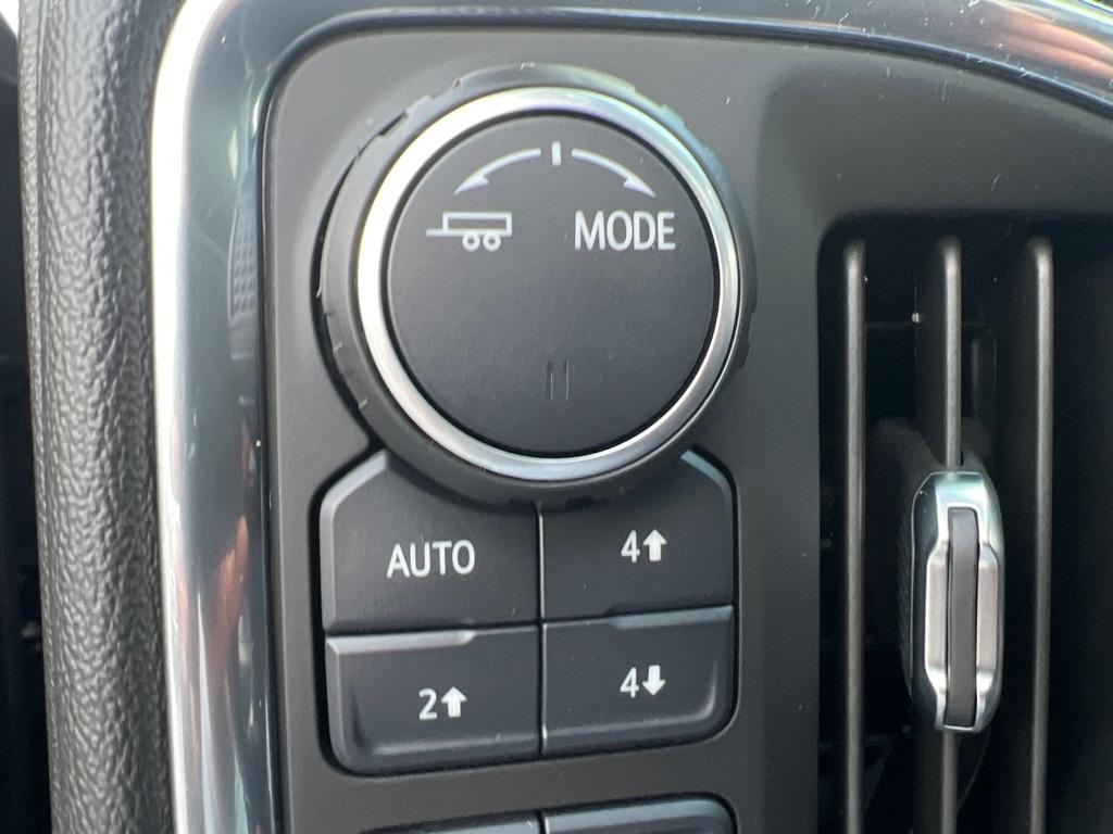 Chevrolet Silverado 1500  2021