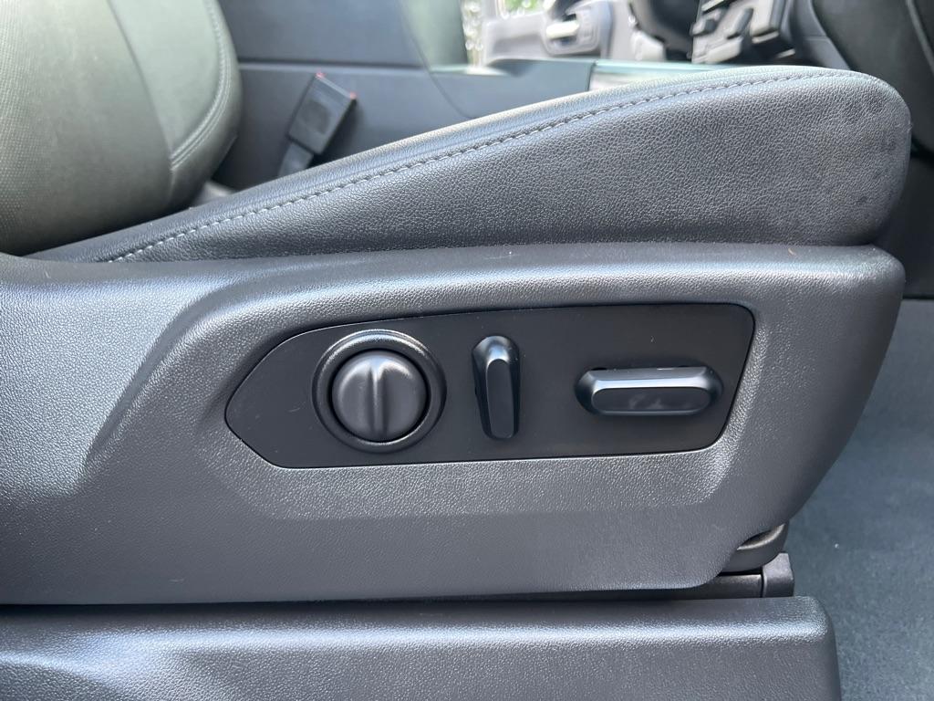 Chevrolet Silverado 1500  2021